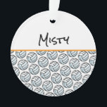 Joueur de volley-ball NOM Sports Net Team Keepsaké<br><div class="desc">Motif de volley-ball en bleu clair, blanc, noir, orange, arrière - plan blanc avec nom personnalisé en noir. Facile à personnaliser le texte, la couleur du texte, la police, la couleur de découpage. Idéal pour les fans de volleyball à TOUT âge. Joueurs, Entraîneur, Parents, Prix d'équipe, Collectes de fonds, Fêtes,...</div>