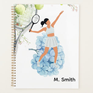 Joueuse de tennis avec des fleurs et une raquette