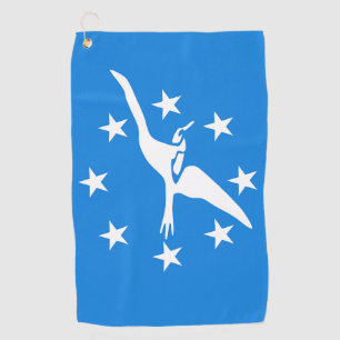 Jouez au golf la serviette avec le drapeau de la