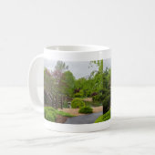 Jour nuageux Jardin Promenade Café Mug (Devant gauche)