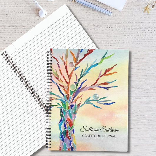 Journal de Gratitude de l'Arbre-Arc-en-ciel person
