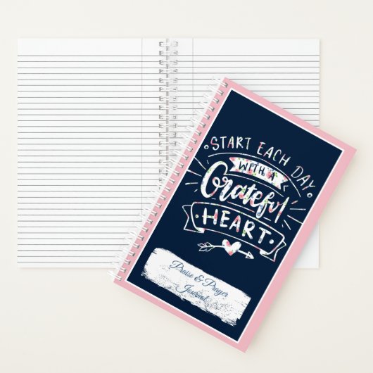 Journal de prière et de louange à fleurs avec un c (À l'intérieur)