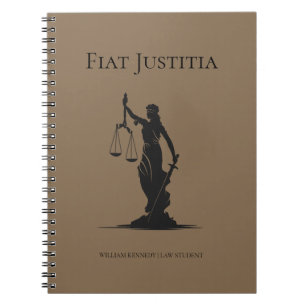 Journal d'étude de la Dame de Justice Étudiant en 