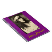 Journal gitan avec la beauté vintage dans le (Côté Droit)