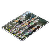 Journal with colorful glass (Côté gauche)