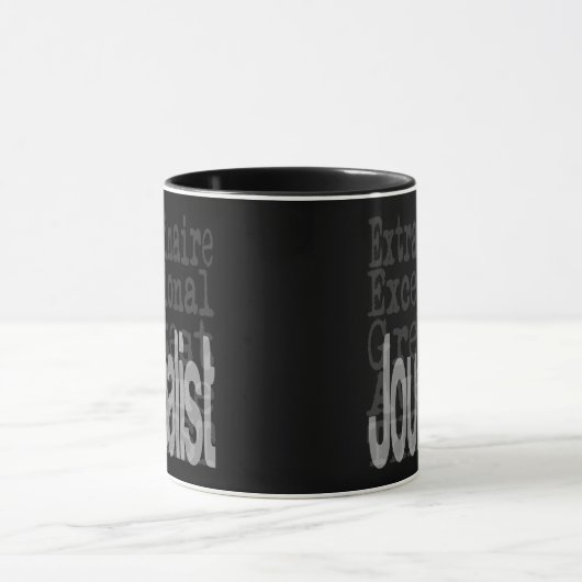 Journalist Extraordinaire Mok (Midden)