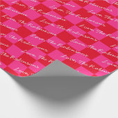 Jouw naam Checker Checkerboard toevoegen Roze en R Cadeaupapier (Hoek)