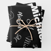 Jouw naam en monogram aangepast patroonzwart inpakpapier vel (In situ)