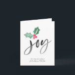 Joy Brush Script Holiday | Carte de Noël pliée<br><div class="desc">Cette carte de vacances pliée est tout simplement élégante et fait une déclaration audacieuse avec sa simplicité et son sentiment. Le design est minimaliste et artistique avec de la joie inscrit dans le lettrage de brosse, et dispose de notre exclusive peinture à la main sainte aquarelle et aquarelle brosse traits...</div>
