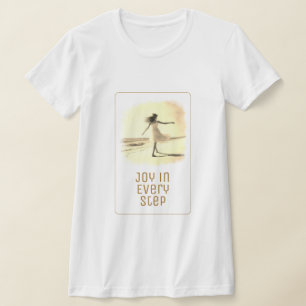 Joy in Every Step beroemd gemaakt door Golden Vers T-shirt