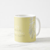 Joy komt 's ochtends en het is 'Hot Yellow' Koffiemok (Voorkant rechts)