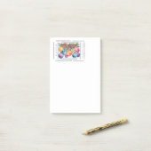 Joyer les notes post-it à la maison (Sur un bureau)