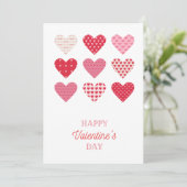 Joyeuse carte de la Saint-Valentin en forme de cœu (Debout devant)