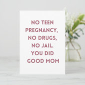 Joyeuse carte de punny pour la fête des mères (Debout devant)