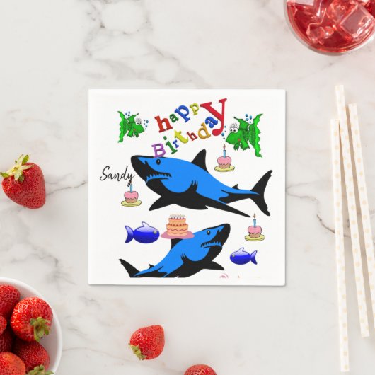 Joyeuse serviettes en papier d'anniversaire, requi (En situation)