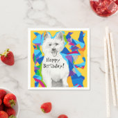 Joyeuses serviettes en papier d'anniversaire (En situation)