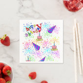 Joyeuses serviettes en papier d'anniversaire (En situation)