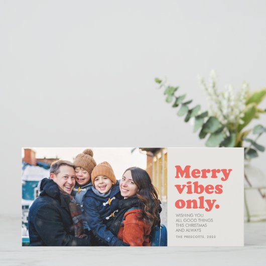 Joyeuses vibes seulement fun rétro vacances carte  (Debout devant)