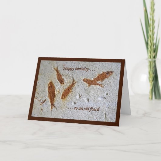 Joyeux anniversaire à une vieille carte fossile (Devant)
