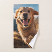 Joyeux Golden Retriever en cours (Serviette à main)