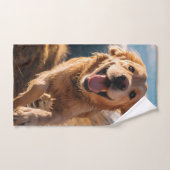 Joyeux Golden Retriever en cours (Serviette à main)