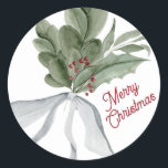 Joyeux Noël aquarelle Noël feuillage de Noël<br><div class="desc">Aquarelle peinture à la main faite avec grand soin pour cet autocollant de Noël aquarelle. Le feuillage, les branches et les fruits ont été inspirés par les souvenirs de Noël traditionnels, avec une riche palette de tons verts, rouges et neutres... et parés d'un bel arc. Terminé avec une élégante et...</div>