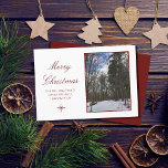 Joyeux Noël Bois d'hiver Carte de vacances<br><div class="desc">Joyeux Noël, la carte de voeux de Noël, avec une scène de bois d'hiver après la neige fraîchement tombée. Placé sur un arrière - plan blanc, vous pouvez customiser avec des lettres de script rouge. Vous pouvez également ajouter votre propre photo si vous le souhaitez. Une belle carte pour envoyer...</div>