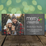 Joyeux Noël Chalkboard Carte photo de vacances<br><div class="desc">Customisez ceci avec 1 photo horizontale,  l'année,  le nom de famille et un message personnel. De mignons baies sèches et une finition calcaire en font un accueil tendance et moderne.</div>