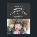 JOYEUX TABLEAU DE LA CARTE POSTALE %PIPE% DE PHOTO<br><div class="desc">CARTE POSTALE de SALUTATION de VACANCES de PHOTO de NOËL À LA MODE et JOYEUX dans le TABLEAU NOIR. Envoyez vos salutations personnalisées de vacances à la famille et aux amis avec cette carte postale de photo avec une police de MANUSCRIT avec le texte : Vous souhaitant un Joyeux Noël...</div>