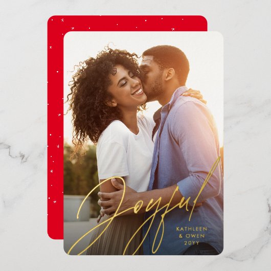 Joyful modern script één foto rood kerstfeest folie feestdagenkaart (Voorkant / Achterkant)