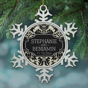 Jubileum voor weddenschappen met bride- en bruinna tin sneeuwvlok ornament