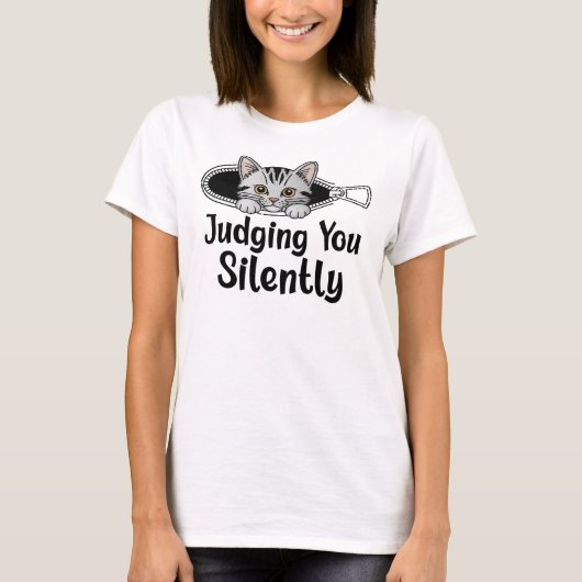 Judging You Silently Cat T-shirt (Voorkant)