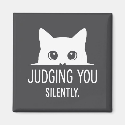 Judging You Silently - Funny Cat Magneet (Voorkant)