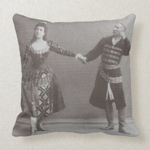 Julia en Felix Kschessinsky in de mazu Kussen