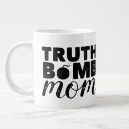 Jumbo Coffee Mok Truth Bomb mama Grote Logo