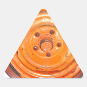 Junk Yard Wheel, oranje zwart-wit Driehoek Sticker