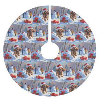 Jupon De Sapin En Polyester Brossé Cocker Spaniel courant dans la neige avec un chape