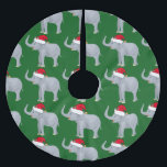 Jupon De Sapin En Polyester Brossé Eléphant de Noël mignon<br><div class="desc">Cette belle jupe d'éléphant de Noël comporte deux beaux éléphants souriants portant des chapeaux de Père Noël rouges et se saluant avec des troncs surélevés. Ce joli cadeau personnalisé est décoré d'un arrière - plan de vacances vert.</div>