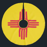 Jupon De Sapin En Polyester Brossé Graphique Drapeau de l'état du Nouveau-Mexique dyn<br><div class="desc">Voici une présentation dynamique du New Mexico State Flag Design. Une excellente idée cadeau pour les réunions,  les célébrations et les occasions. Utilisez le lien "Contacter ce concepteur" pour nous contacter avec vos demandes de design spécial ou pour obtenir de l'aide pour tout projet de personnalisation.</div>