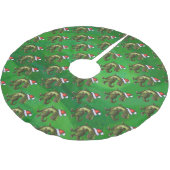 Jupon De Sapin En Polyester Brossé TRex à Santa Hat sur Green (Angle)