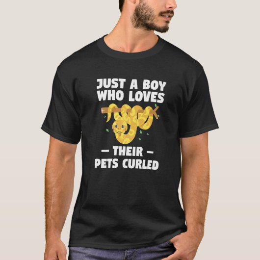 Just A Boy Who Loves Their Pets Curled Ball Python T-shirt (Voorkant)