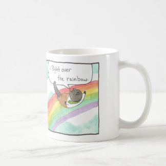 Juste au-dessus de la tasse arc-en-ciel