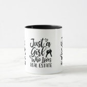 Juste Une Fille Qui Aime La Mug Immobilier (Centre)