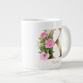 K Letter Gold Monogram | Roze Floral Extra Grote Beker (Voorkant rechts)