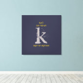 K Monogram Initiaal Bar Bat Mitzvah Sign-In Board Canvas Afdruk (Insitu (Houten vloer))