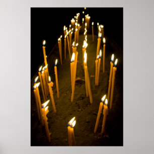 Kaarsen brandend in een kerk, Armenië Poster