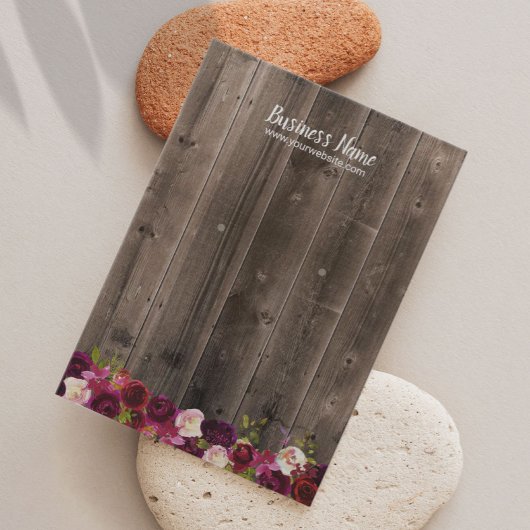 Kaart Rustic Wood Burgundy Floral