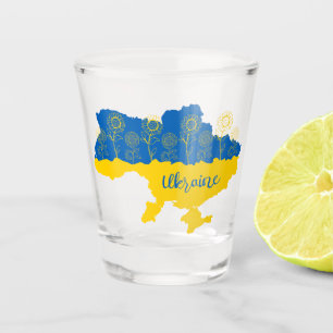 Kaart van Oekraïne met zonnebloem en Oekraïense vl Shot Glas