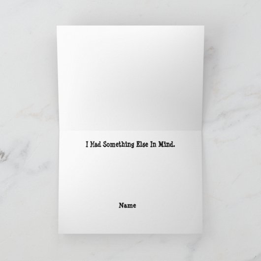 Kaart van stel in bed met brandblussers (Binnen)