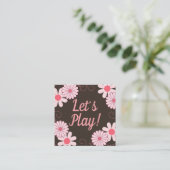 Kaart voor afspeeldatum kind Fun Floral Vierkante Visitekaartje (Staand voorkant)